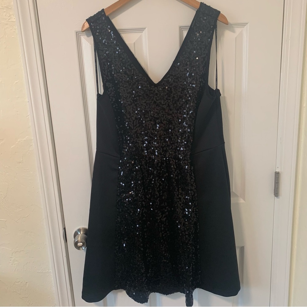 Forever 21+ (Size 3X) Black Sleeveless Dress with Sequins